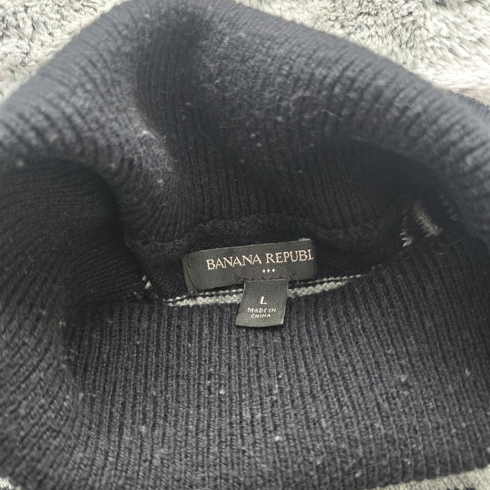 Banana Republic Black & Gray Turtleneck Sweater - Large - Picture 3 of 8